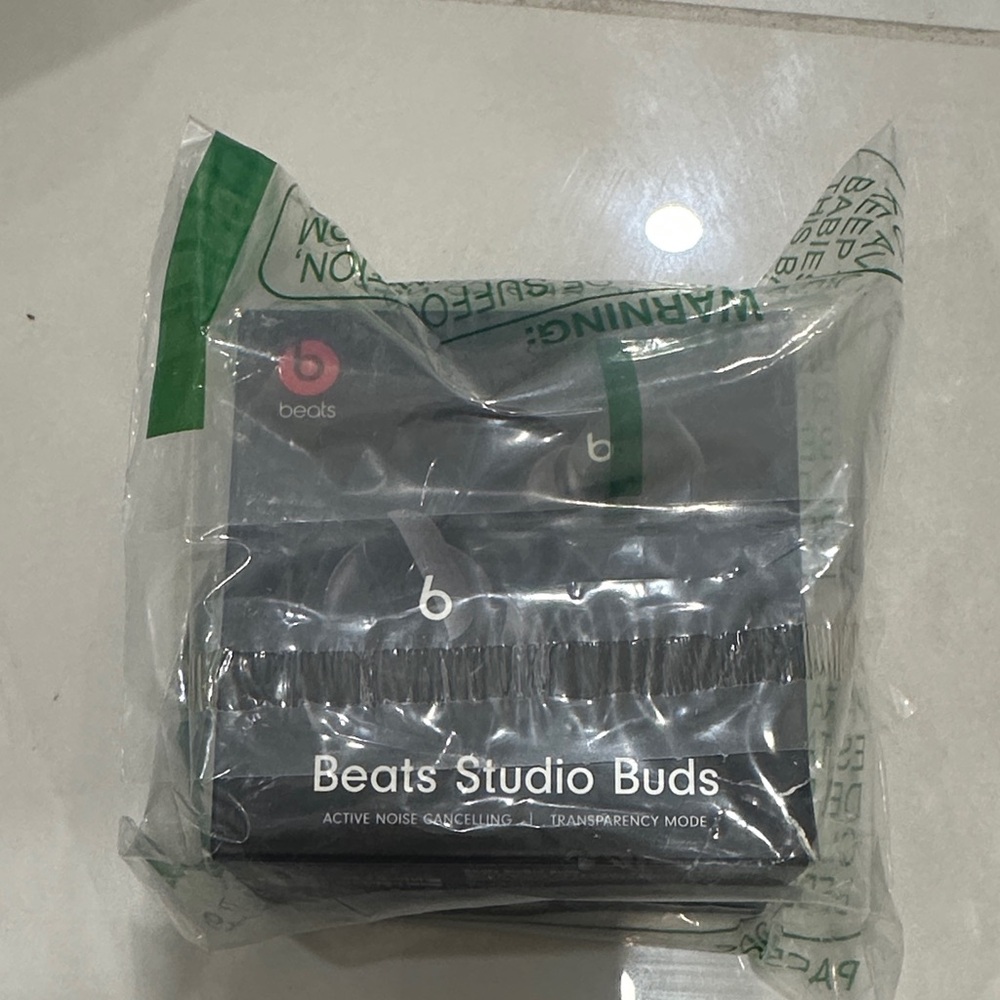 Beats Studio Buds - Black brand new